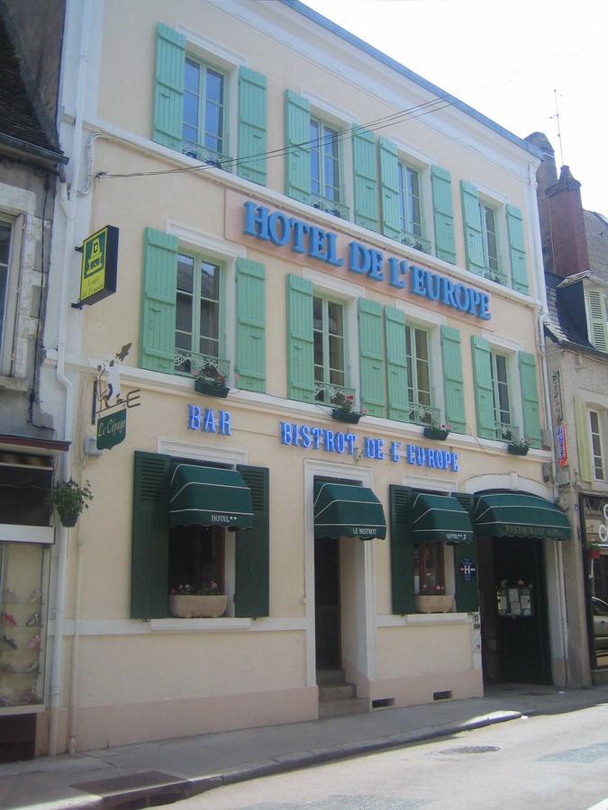 Hotel Logis De L'Europe Restaurant Le Cepage Corbigny Exterior foto